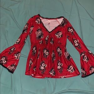 No Boundaries red floral long sleeve top